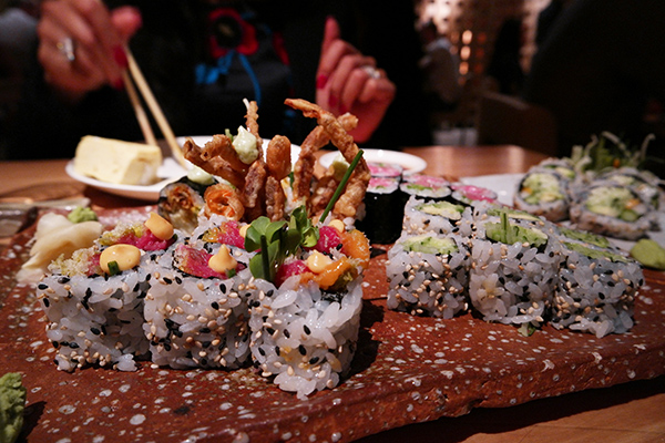 ZUMA LONDON - dynamite spider roll, california maki